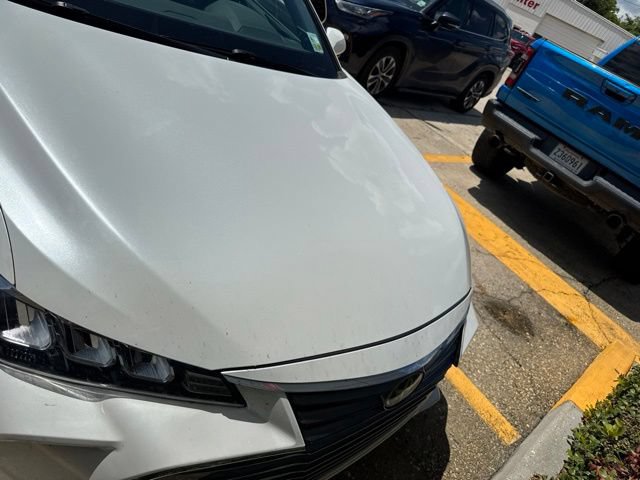 Used 2021 Toyota Avalon XLE w/ Moonroof Package FWD image 10