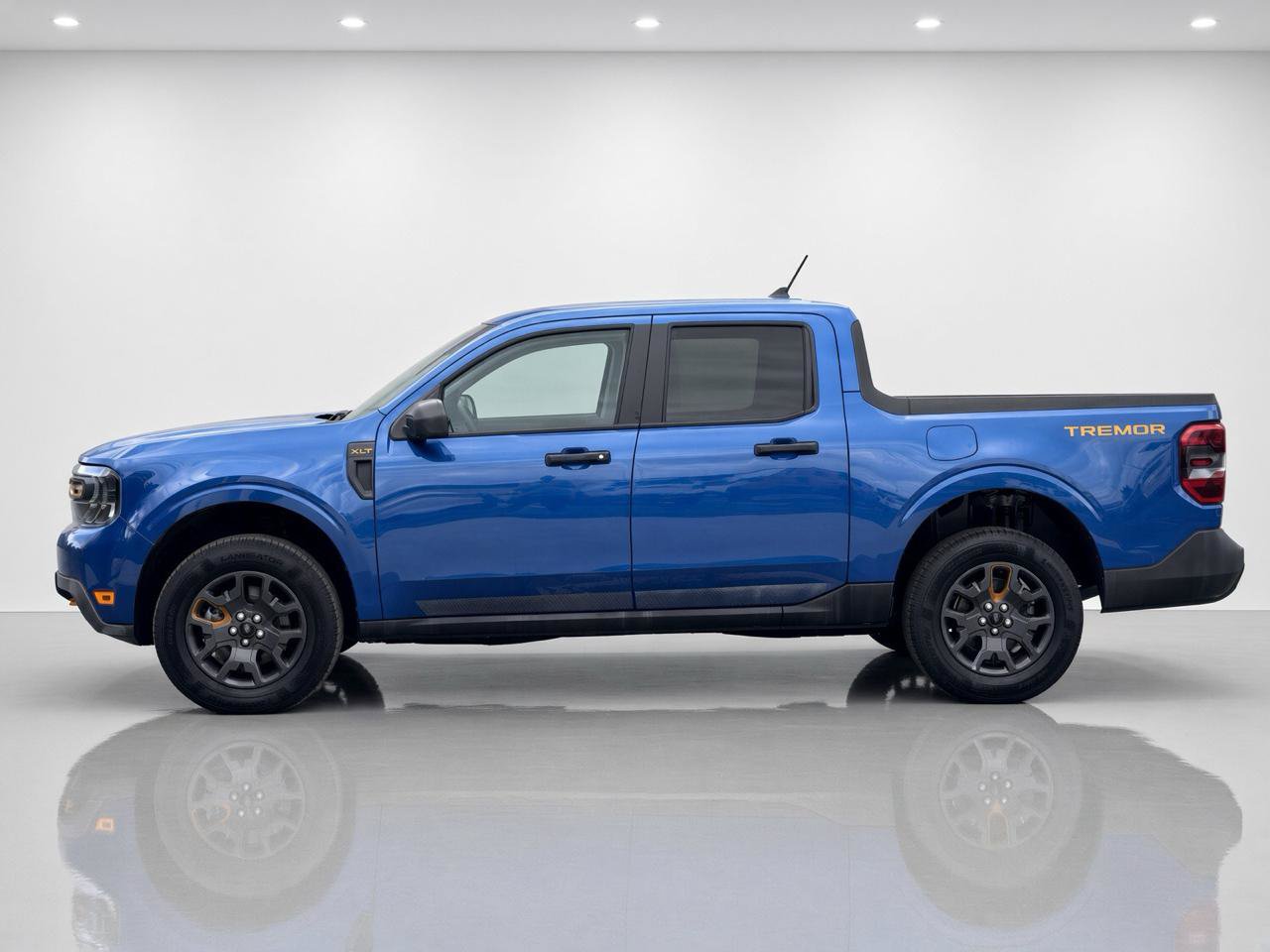 Used 2024 Ford Maverick Tremor w/ Tremor Off-Road Package AWD/4WD image 2