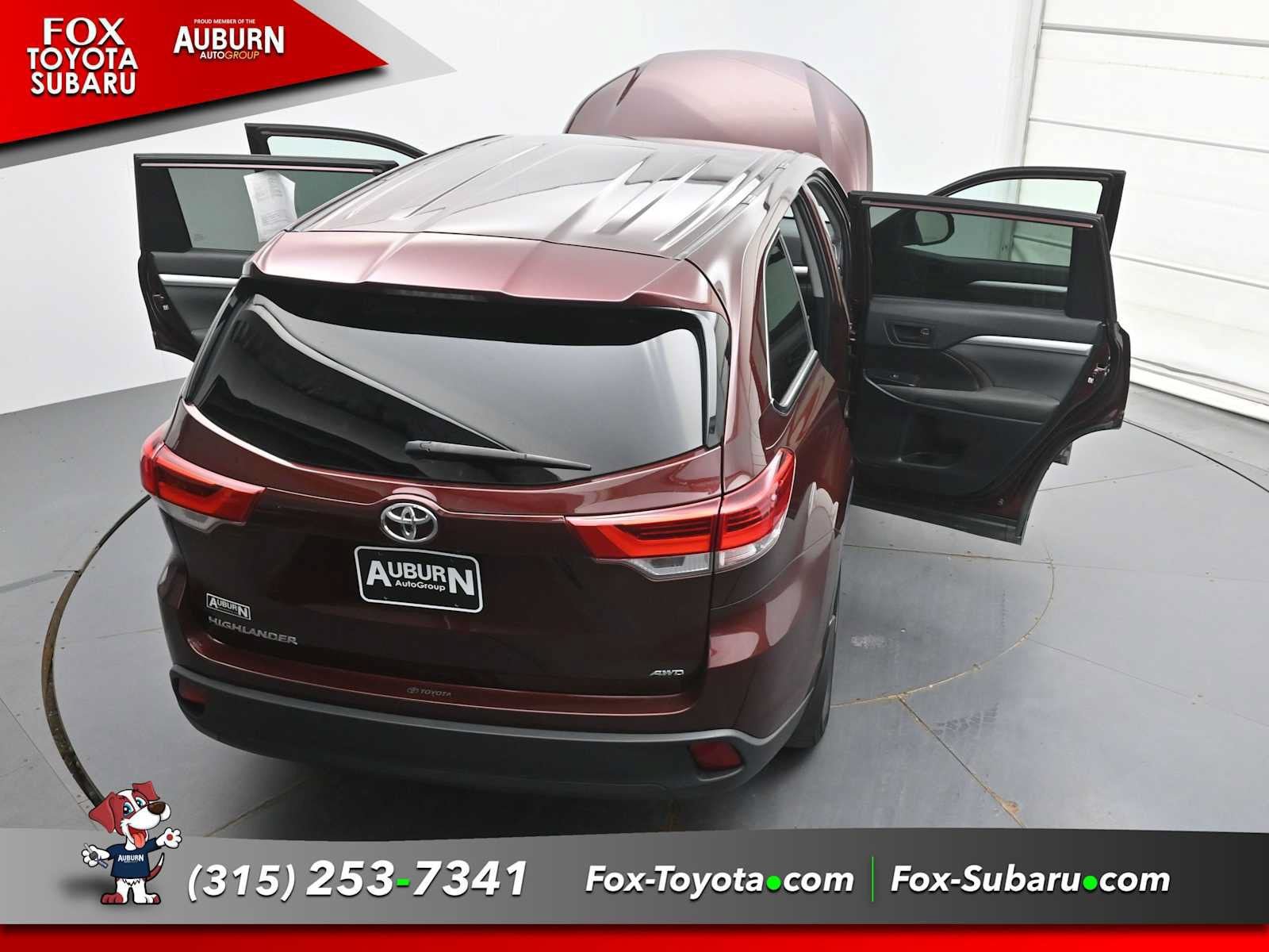 Used 2019 Toyota Highlander LE AWD/4WD image 36