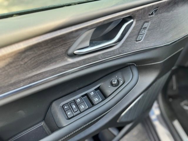 New 2025 Jeep Grand Cherokee Overland w/ Luxury Tech Group IV image 15