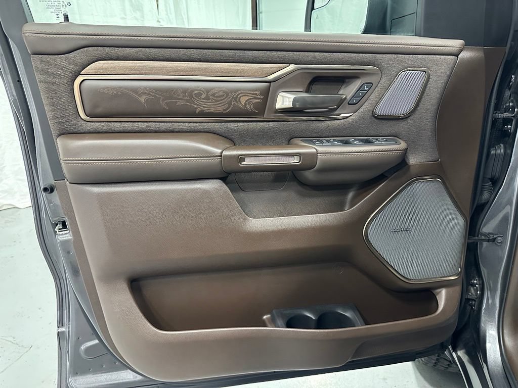 Used 2026 RAM 1500 Limited AWD/4WD image 8