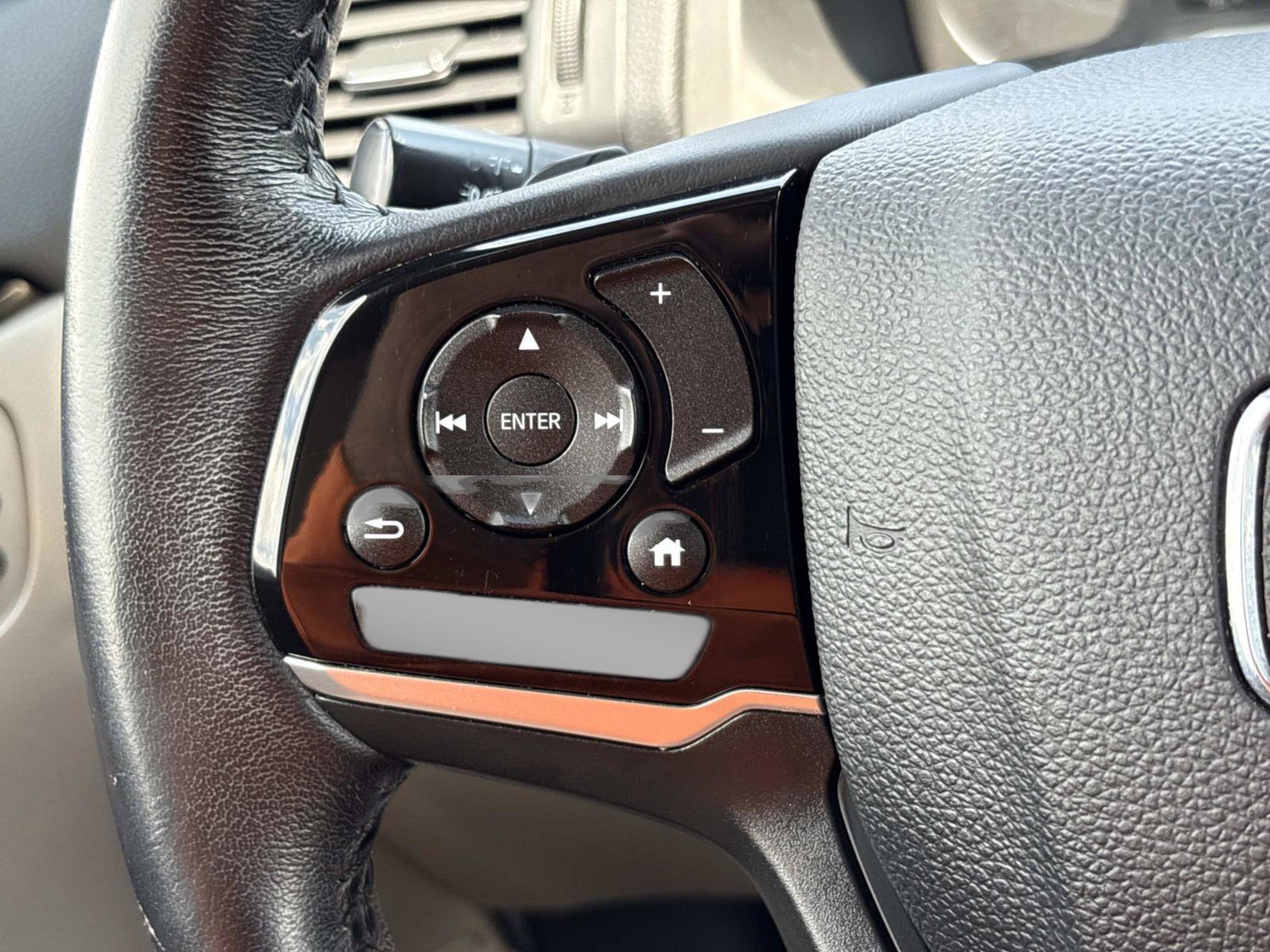 Used 2020 Honda Pilot Touring image 27
