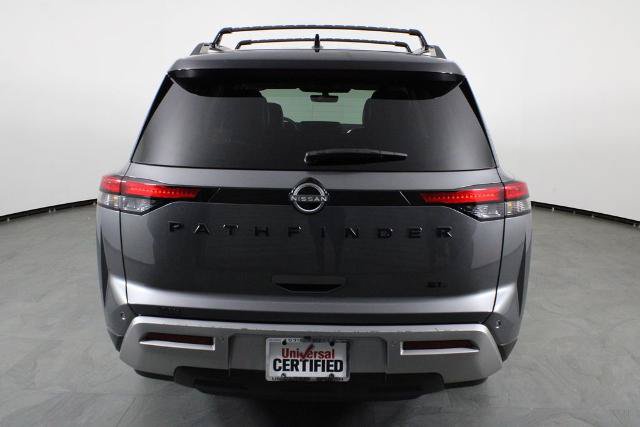 Certified 2023 Nissan Pathfinder SL w/ Black Appearance Package FWD image 11