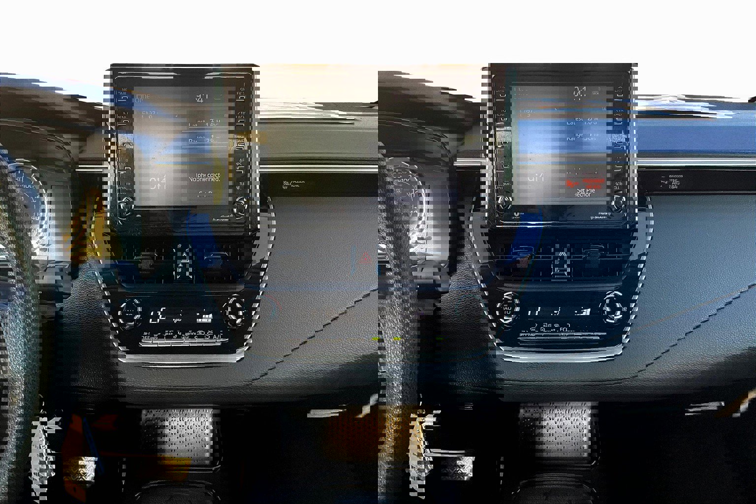 Used 2021 Toyota Corolla LE w/ Carpet Mat Package (TMS) image 6