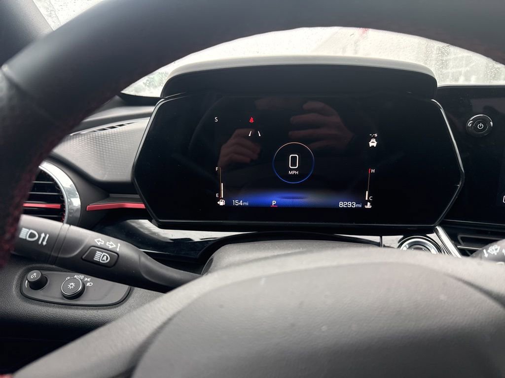 Used 2024 Chevrolet Trax RS w/ Sunroof Package image 15