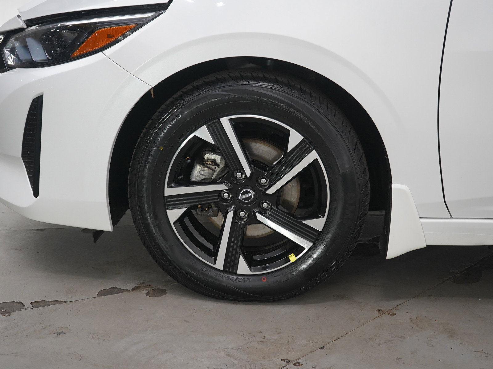 Used 2024 Nissan Sentra SV w/ All-Weather Package image 28