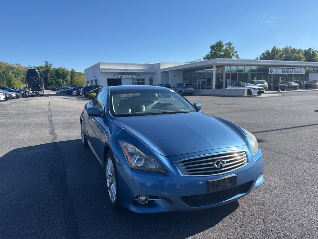Used 2011 INFINITI G37 Convertible w/ Premium Pkg RWD image 1