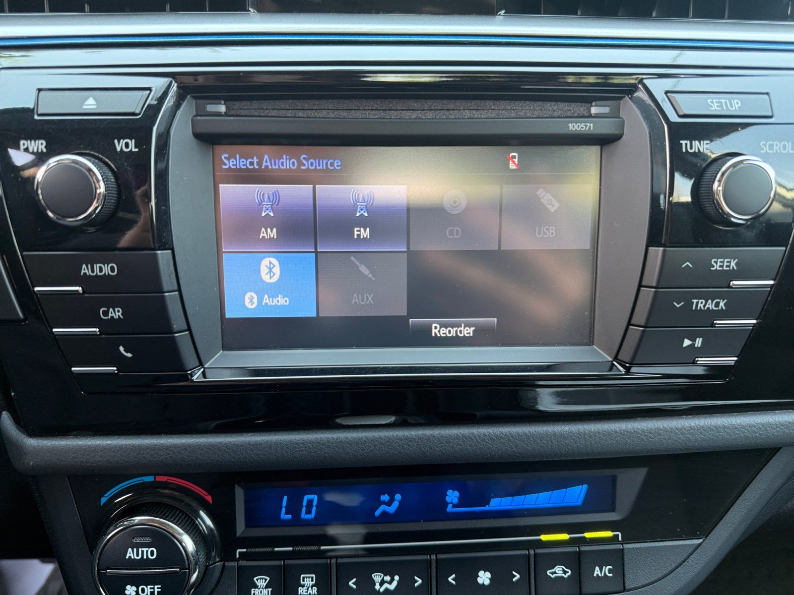 Used 2016 Toyota Corolla S FWD image 28