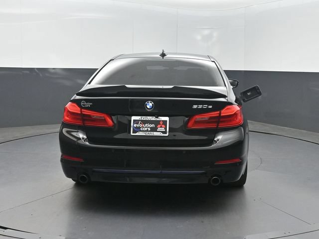 Used 2019 BMW 530e w/ Convenience Package RWD image 29