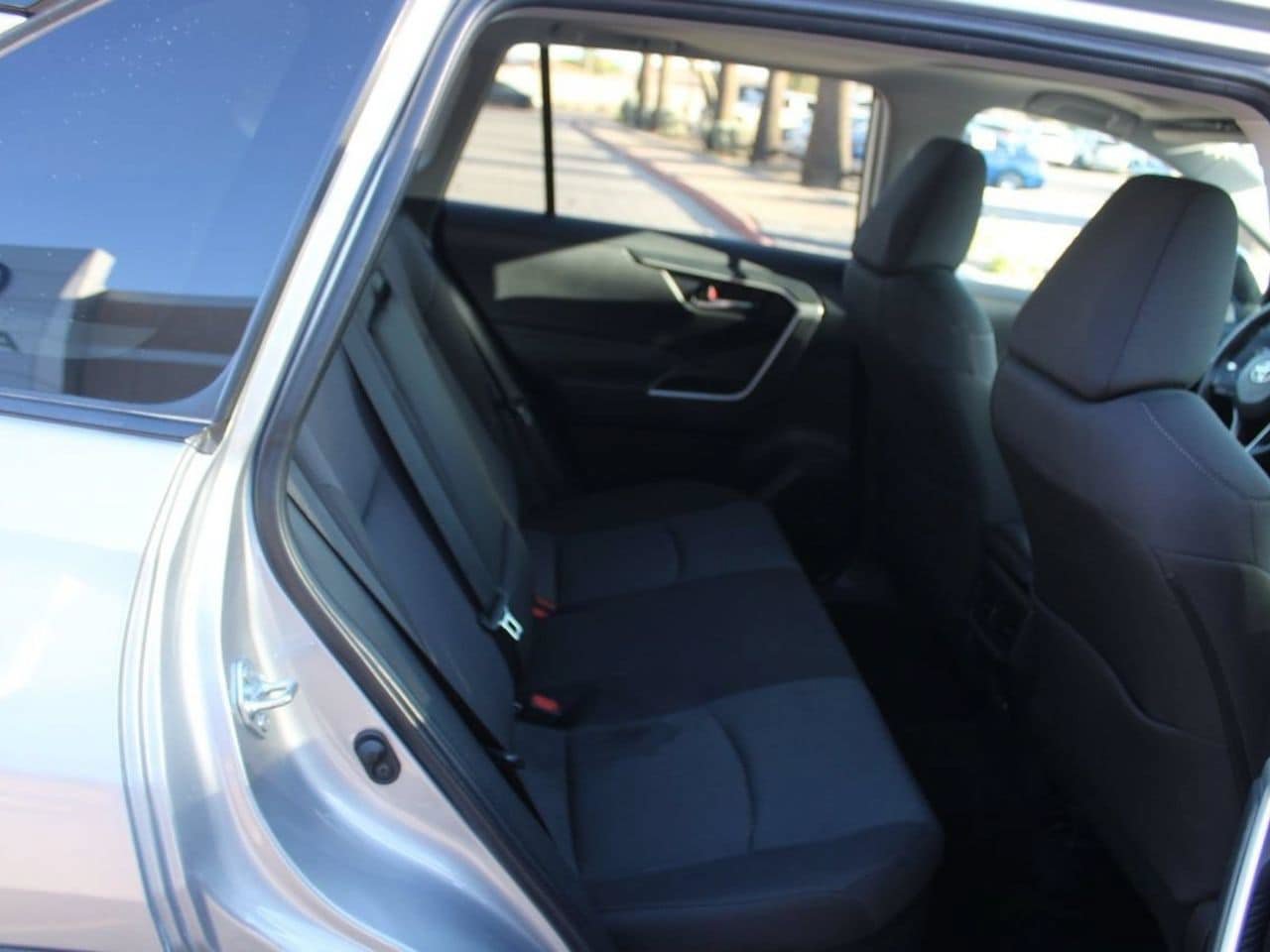 Used 2024 Toyota RAV4 XLE AWD/4WD image 35