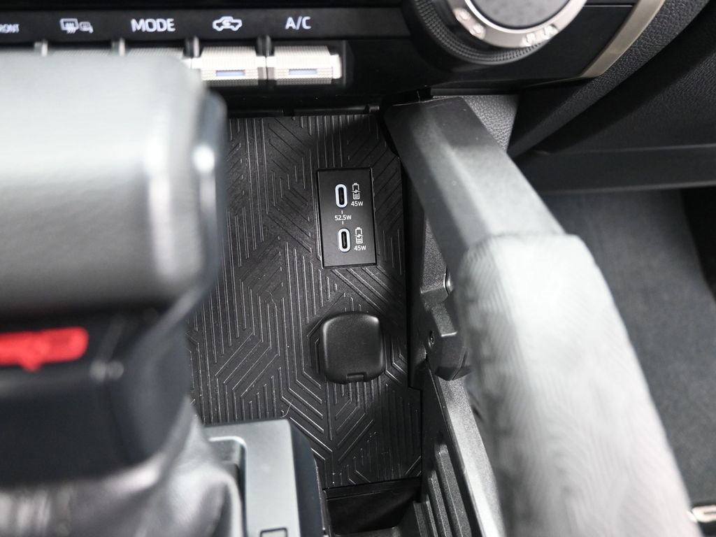 Used 2024 Toyota Tacoma TRD Off-Road image 21