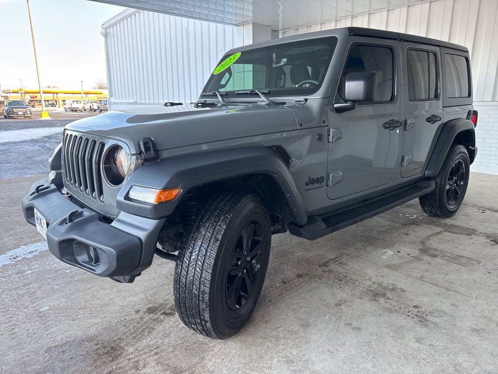 Used 2023 Jeep Wrangler Altitude image 3