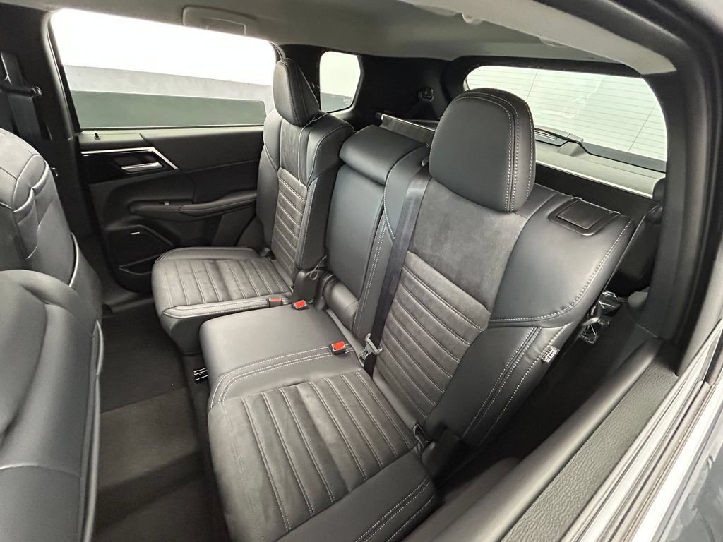 New 2026 Mitsubishi Outlander SE AWD/4WD image 41
