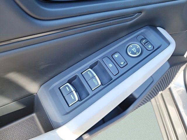 New 2025 Honda Accord SE image 18