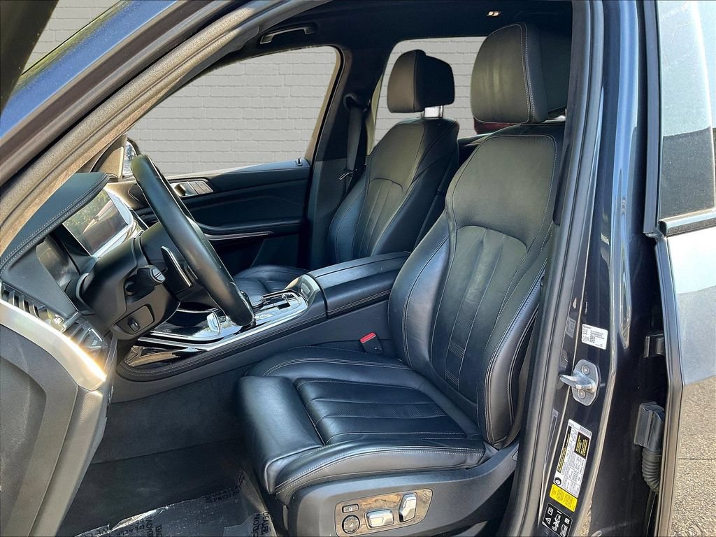 Used 2019 BMW X7 xDrive50i w/ M Sport Package AWD/4WD image 19