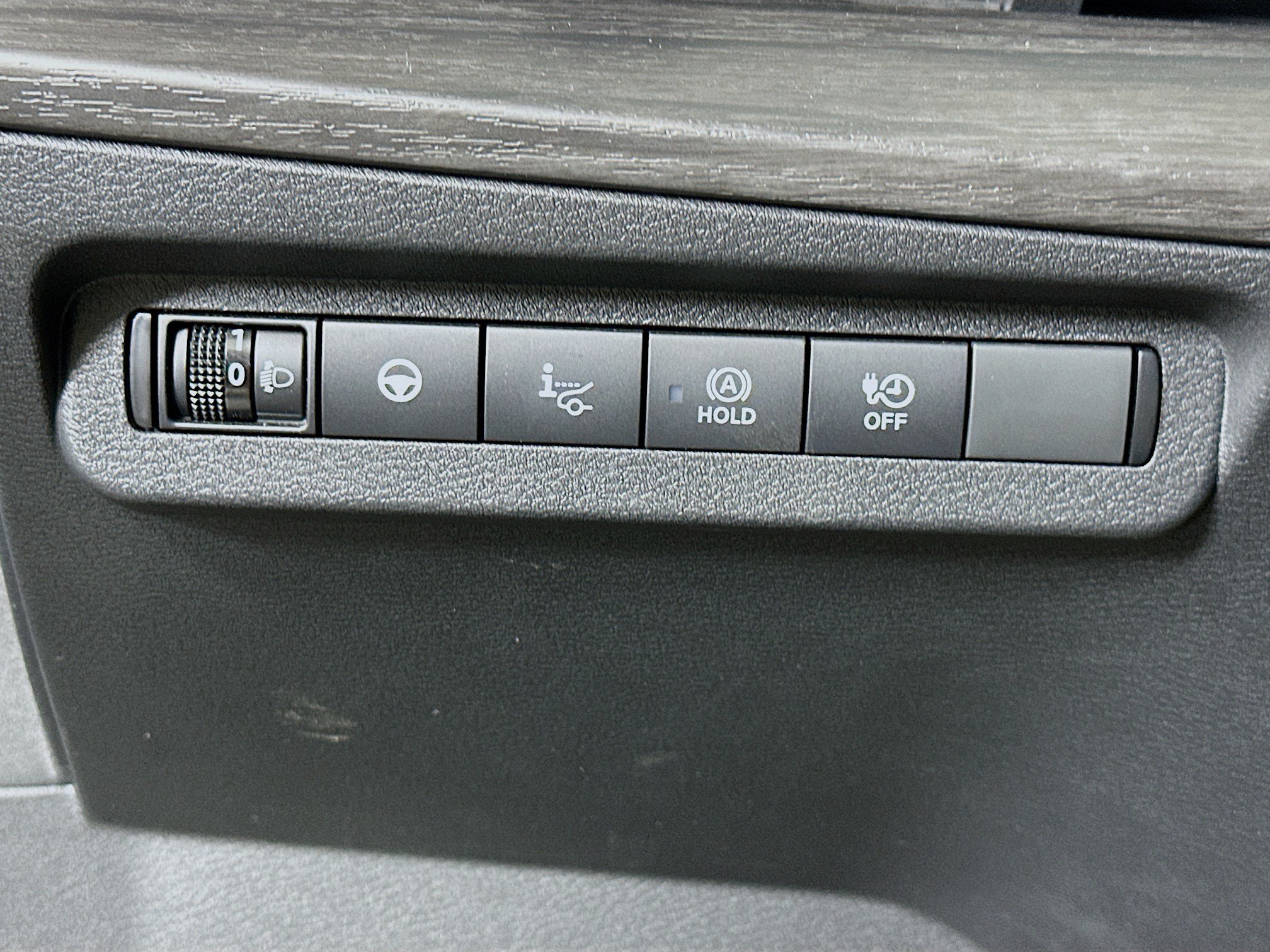Used 2024 Nissan Ariya AWD image 17