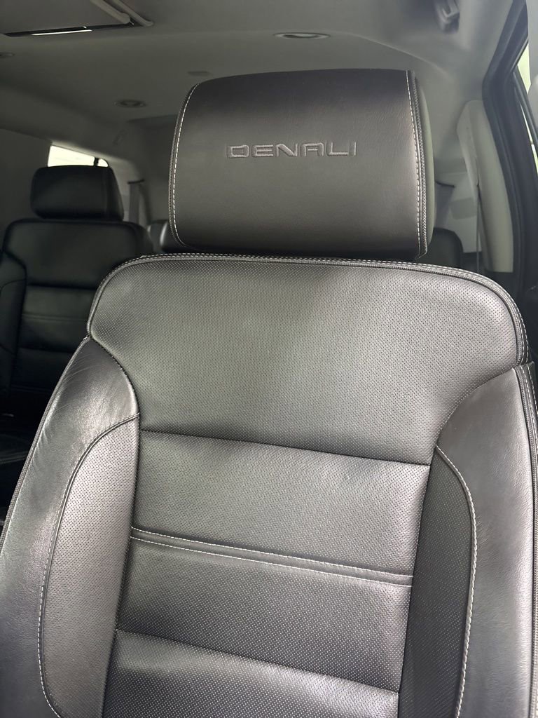 Used 2017 GMC Yukon Denali w/ Open Road Package AWD/4WD image 16