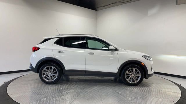 Used 2022 Buick Encore GX Essence w/ Experience Buick Package image 9