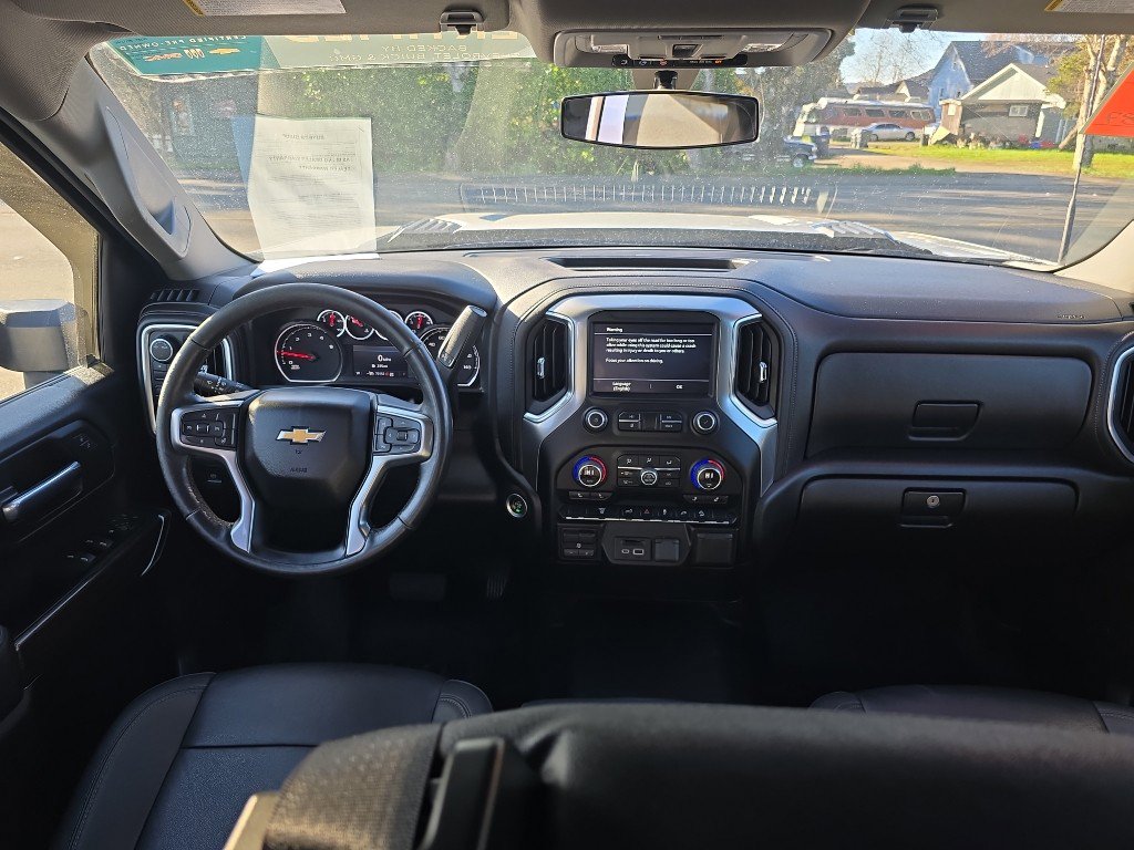 Certified 2022 Chevrolet Silverado 3500 LT w/ Convenience Package image 19