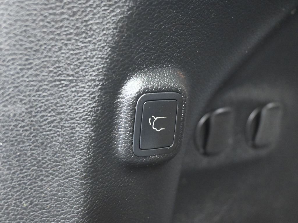 Used 2022 Jeep Cherokee Latitude Lux image 40