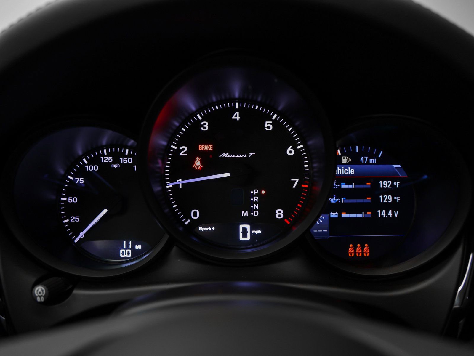 New 2025 Porsche Macan Turbo image 33