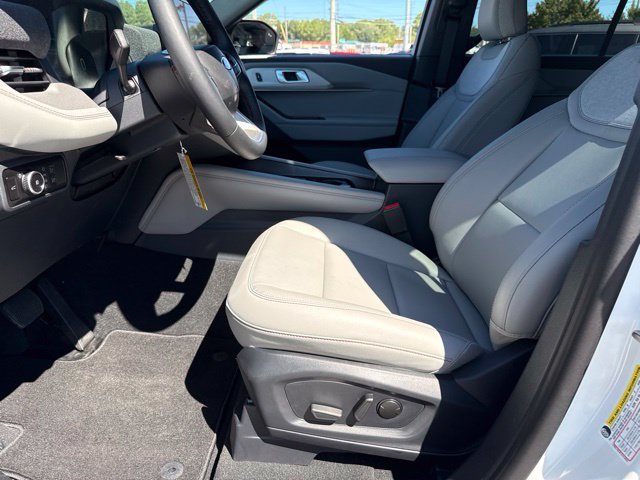 New 2027 Ford Explorer Active w/ Active Comfort Package RWD image 25