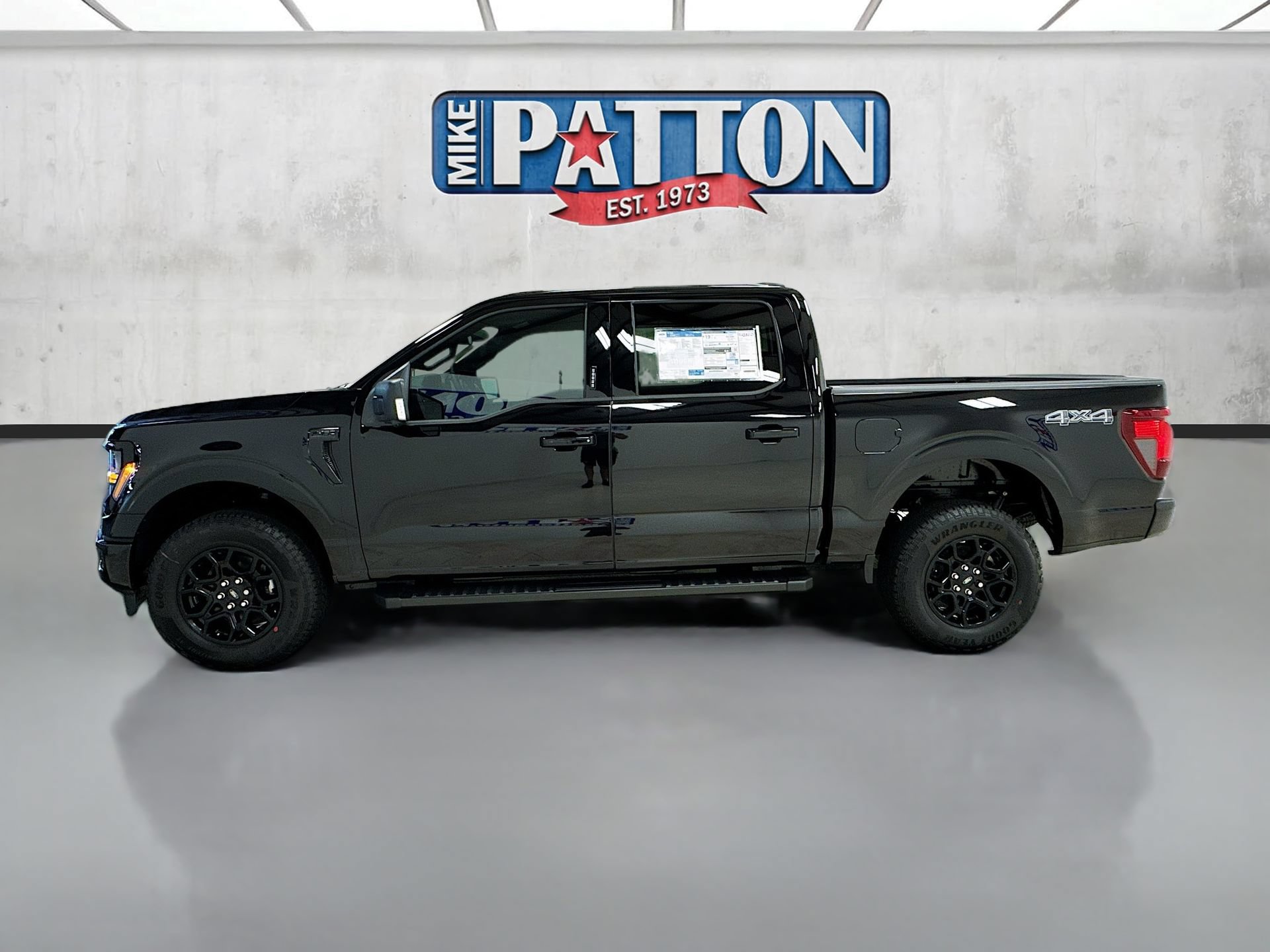 New 2026 Ford F150 XLT w/ Equipment Group 302A MID AWD/4WD image 4