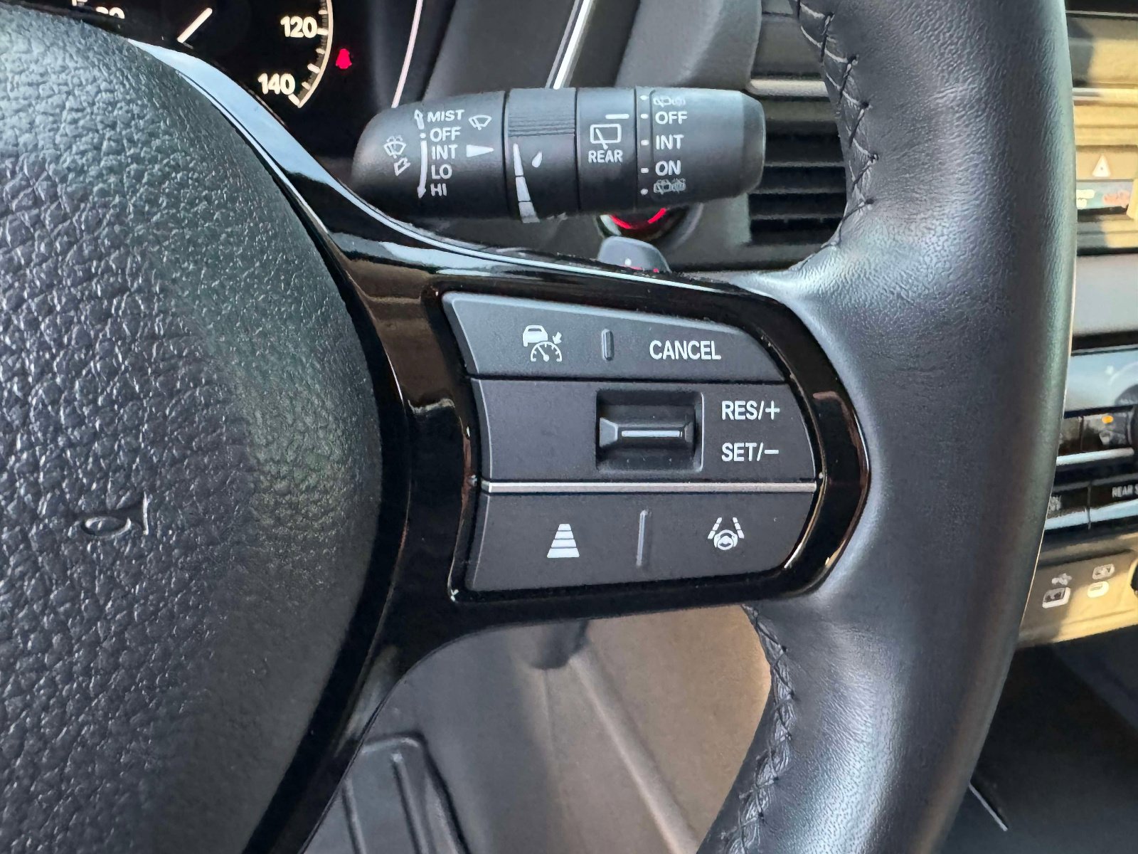 Used 2023 Honda Pilot EX-L image 29