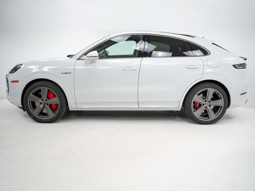 New 2026 Porsche Cayenne Turbo AWD/4WD image 2