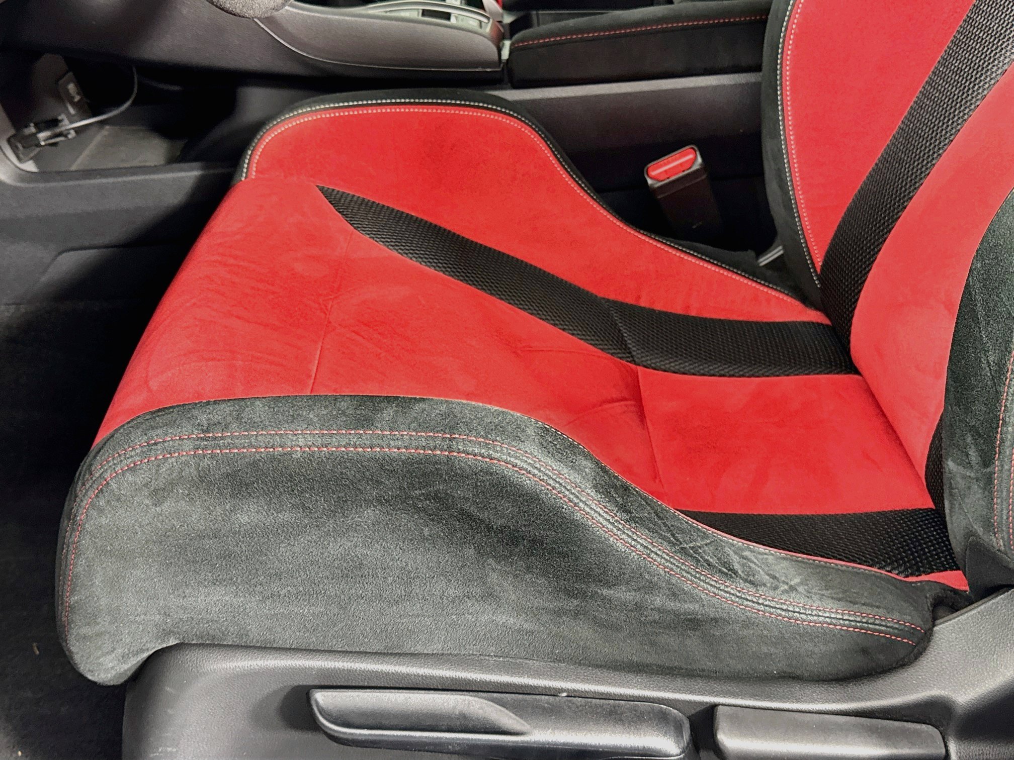 Certified 2020 Honda Civic Type R image 20