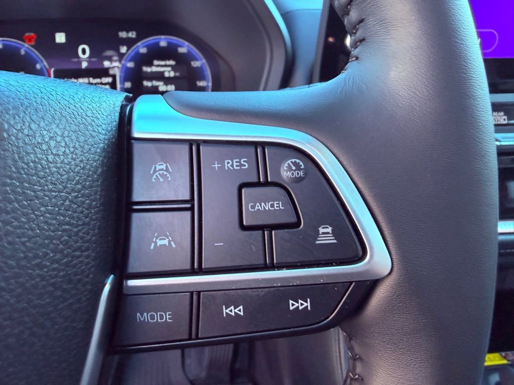 Used 2026 Toyota Grand Highlander FWD image 26