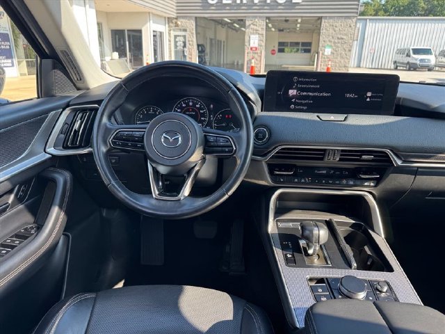 Used 2025 MAZDA CX-90 3.3 Turbo w/ Preferred Package AWD/4WD image 16