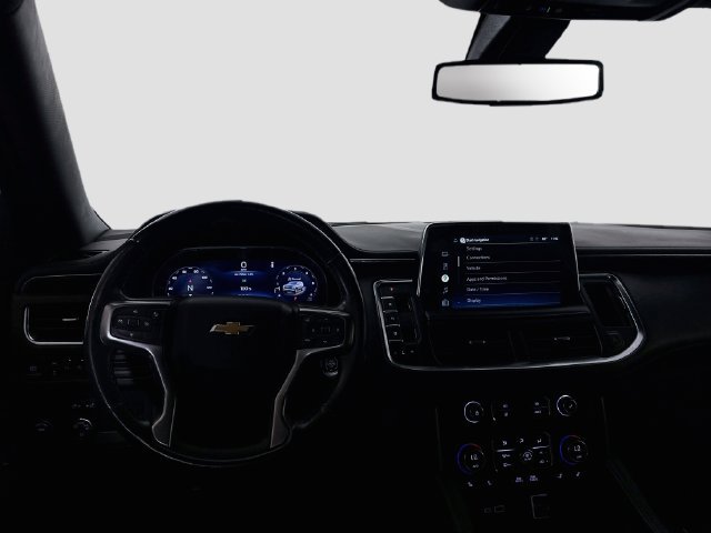 Used 2022 Chevrolet Suburban LT RWD image 16