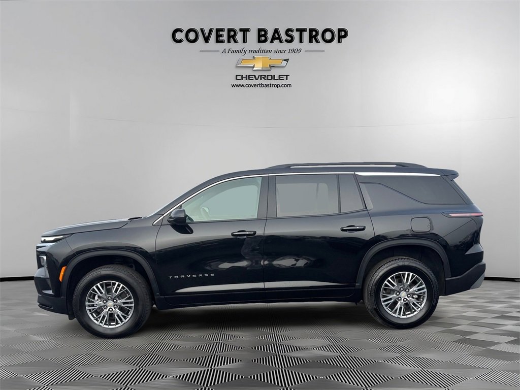 Used 2025 Chevrolet Traverse LT image 4
