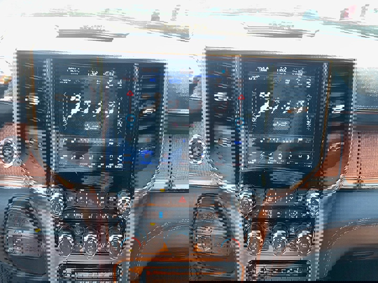 Used 2020 RAM 2500 Longhorn w/ Safety Group AWD/4WD image 20