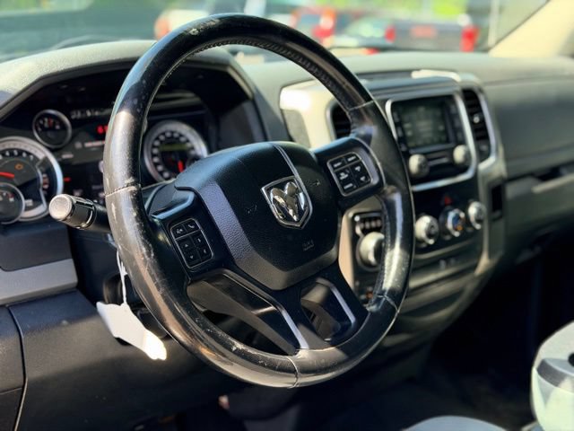 Used 2015 RAM 1500 Classic SLT w/ SLT Plus D←cor Group AWD/4WD image 6