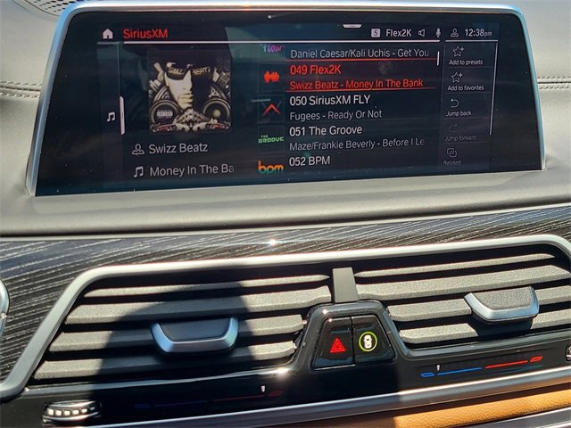 Used 2022 BMW 750i xDrive w/ Luxury Rear Seating Package image 28