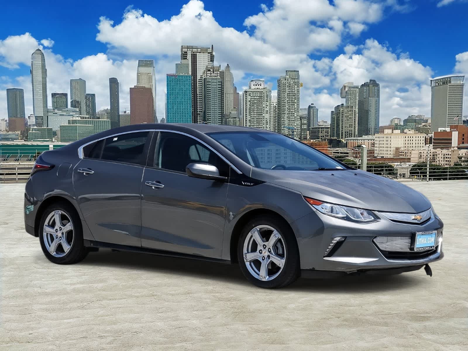 Used 2017 Chevrolet Volt LT FWD image 3