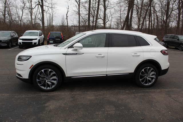 Certified 2023 Lincoln Nautilus Reserve image 8