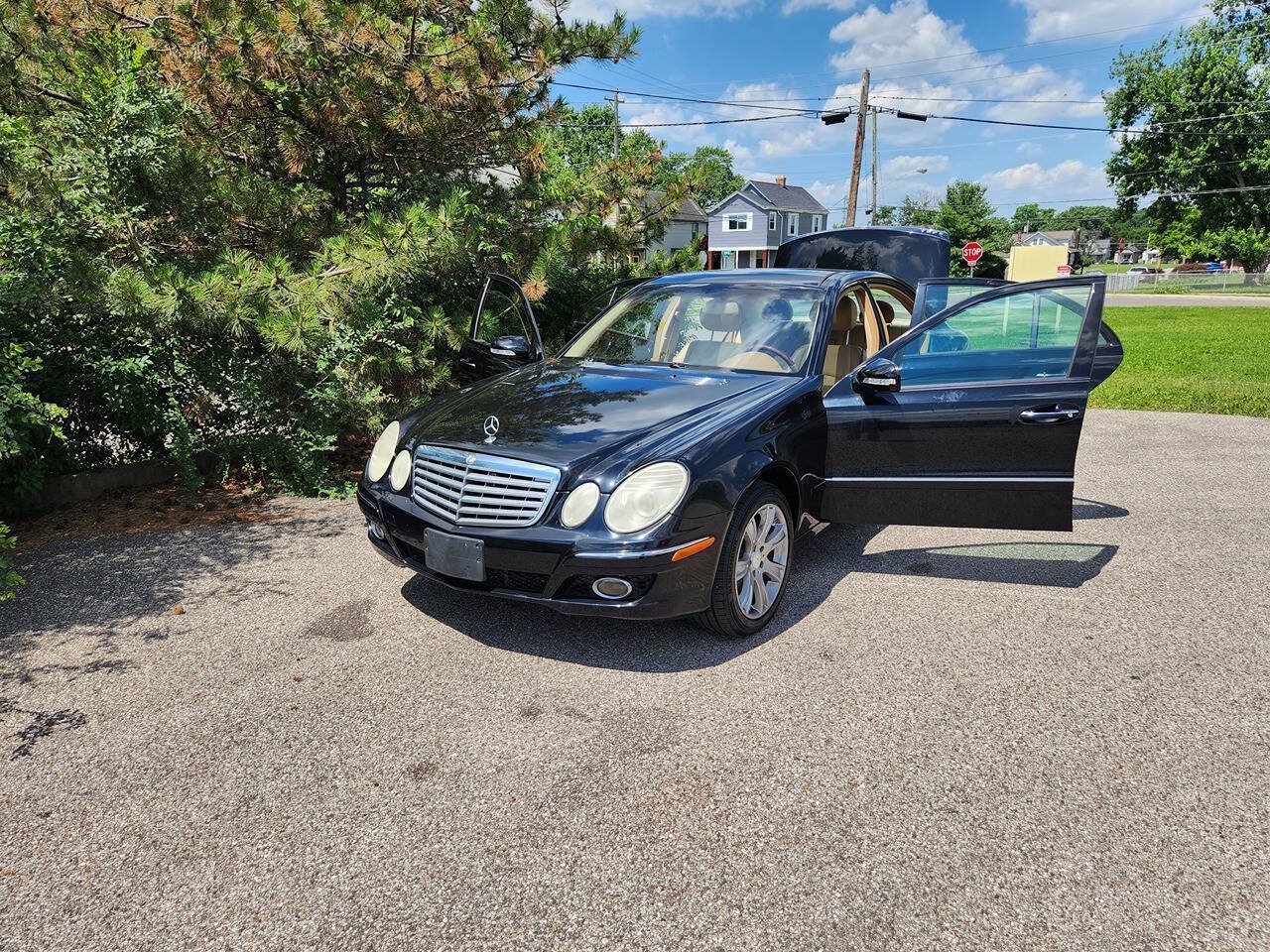 Used 2009 Mercedes-Benz E 350 4MATIC Sedan image 8