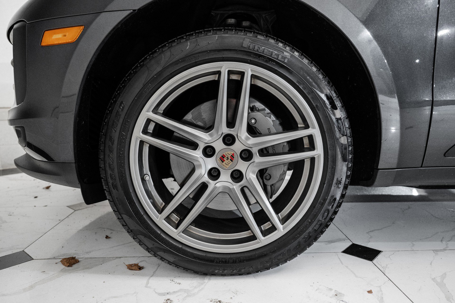 Used 2021 Porsche Macan S image 13