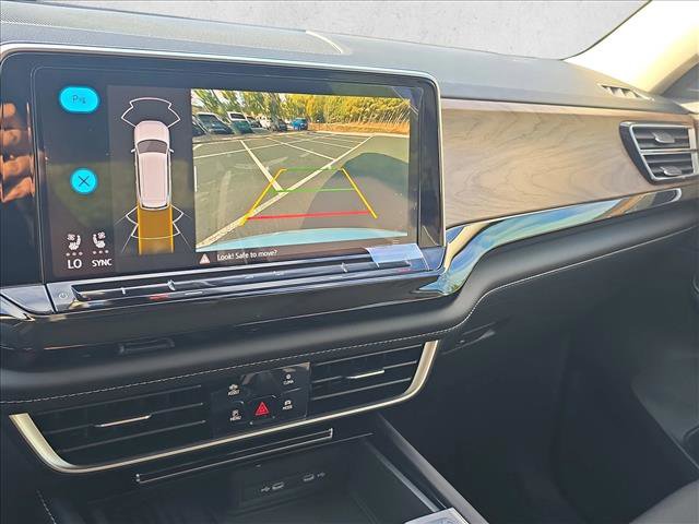 New 2026 Volkswagen Atlas SE image 13