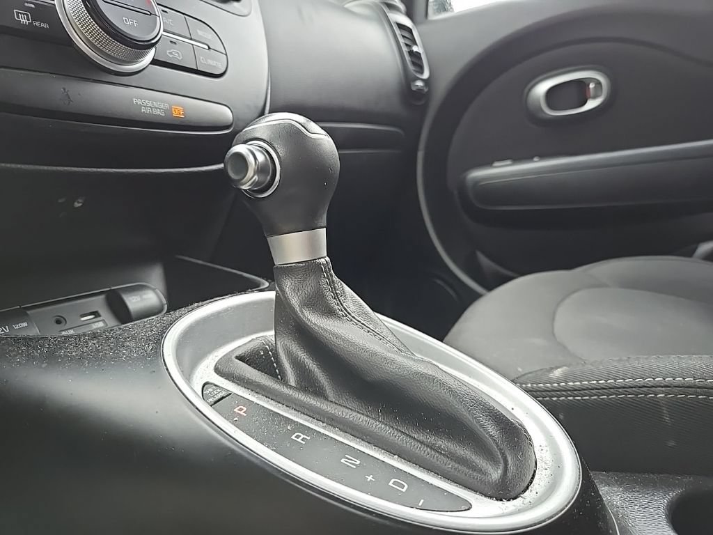 Used 2018 Kia Soul + FWD image 24