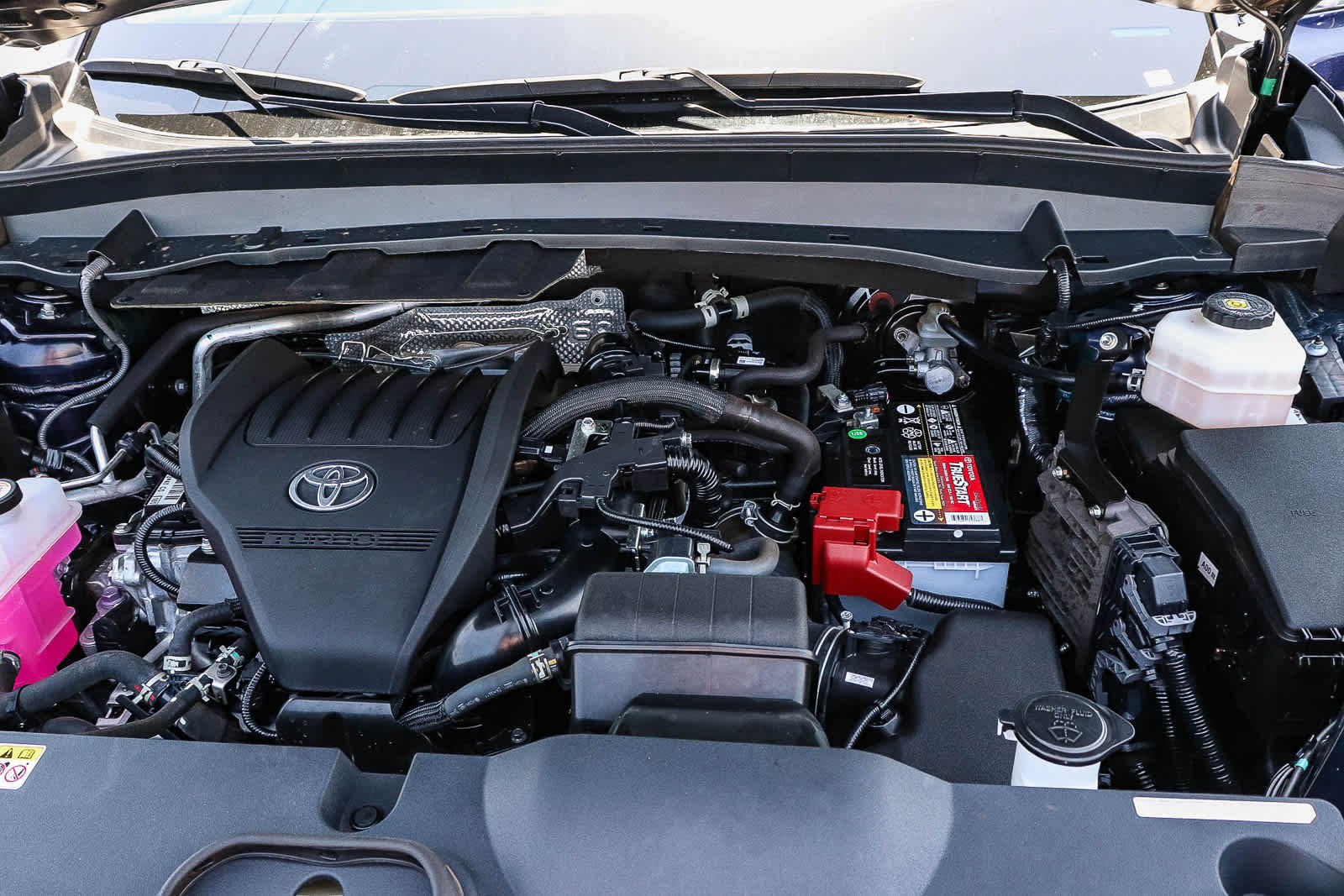 Used 2024 Toyota Grand Highlander AWD image 36