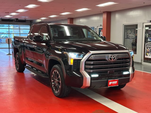 Used 2023 Toyota Tundra Limited AWD/4WD image 2