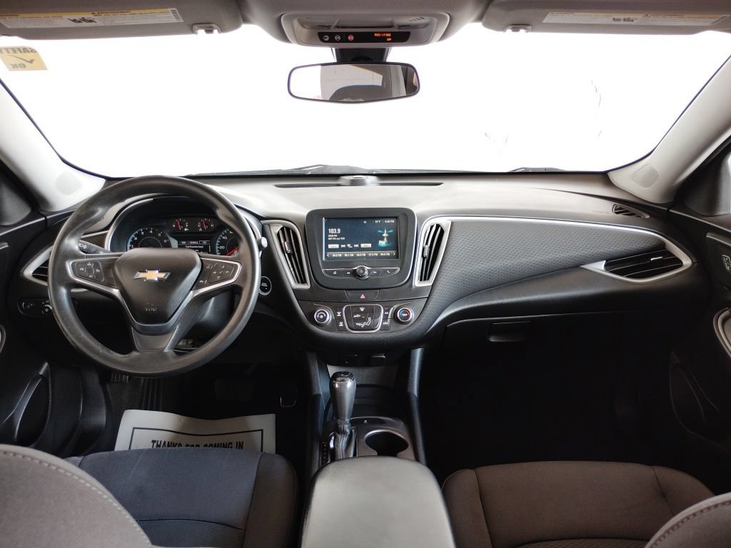 Used 2017 Chevrolet Malibu LS FWD image 31