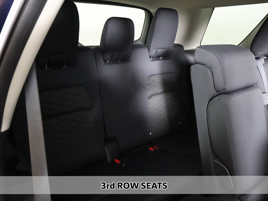 Used 2024 Nissan Pathfinder SV image 7