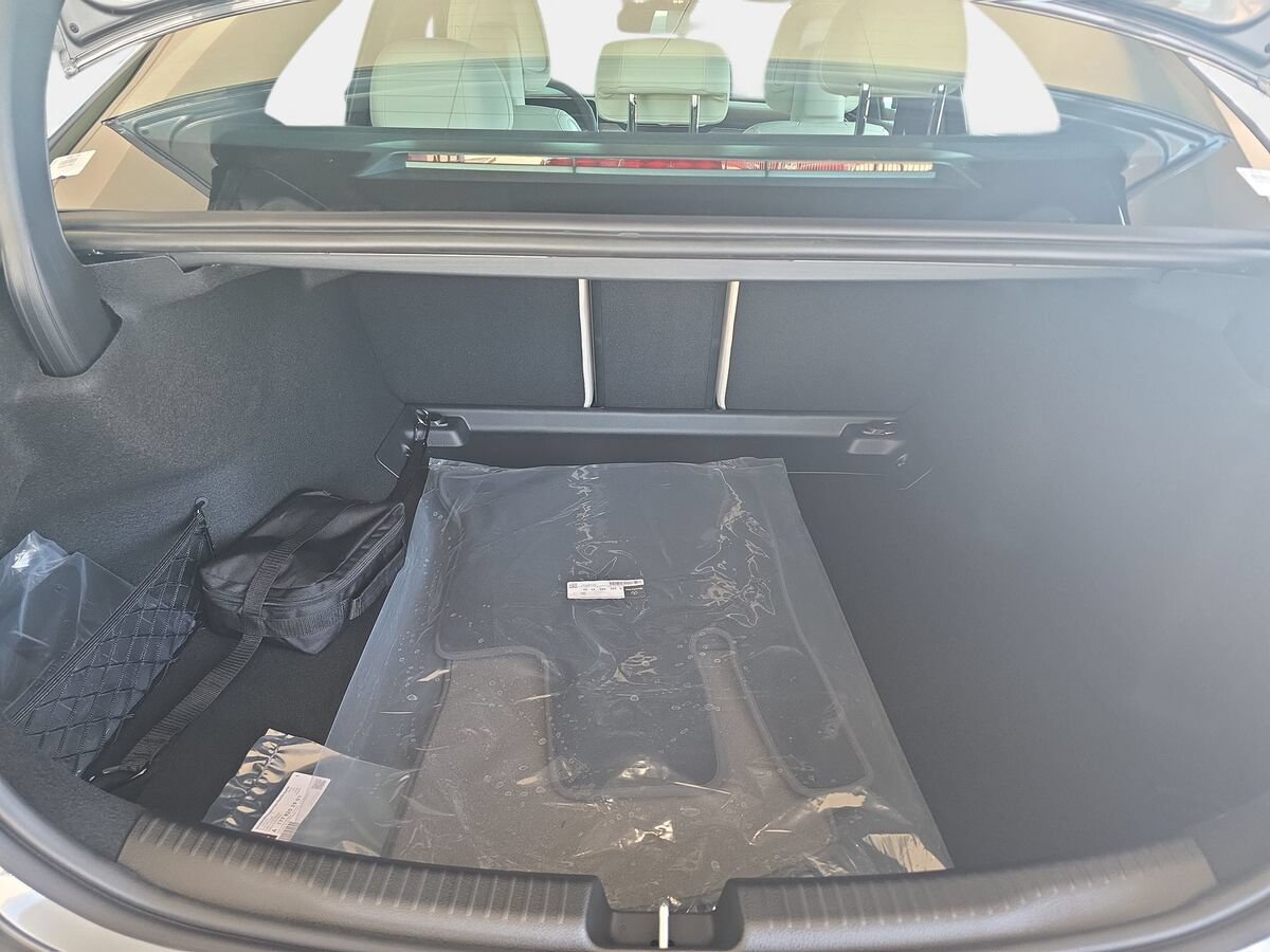 New 2026 Mercedes-Benz C 300 4MATIC Sedan image 12