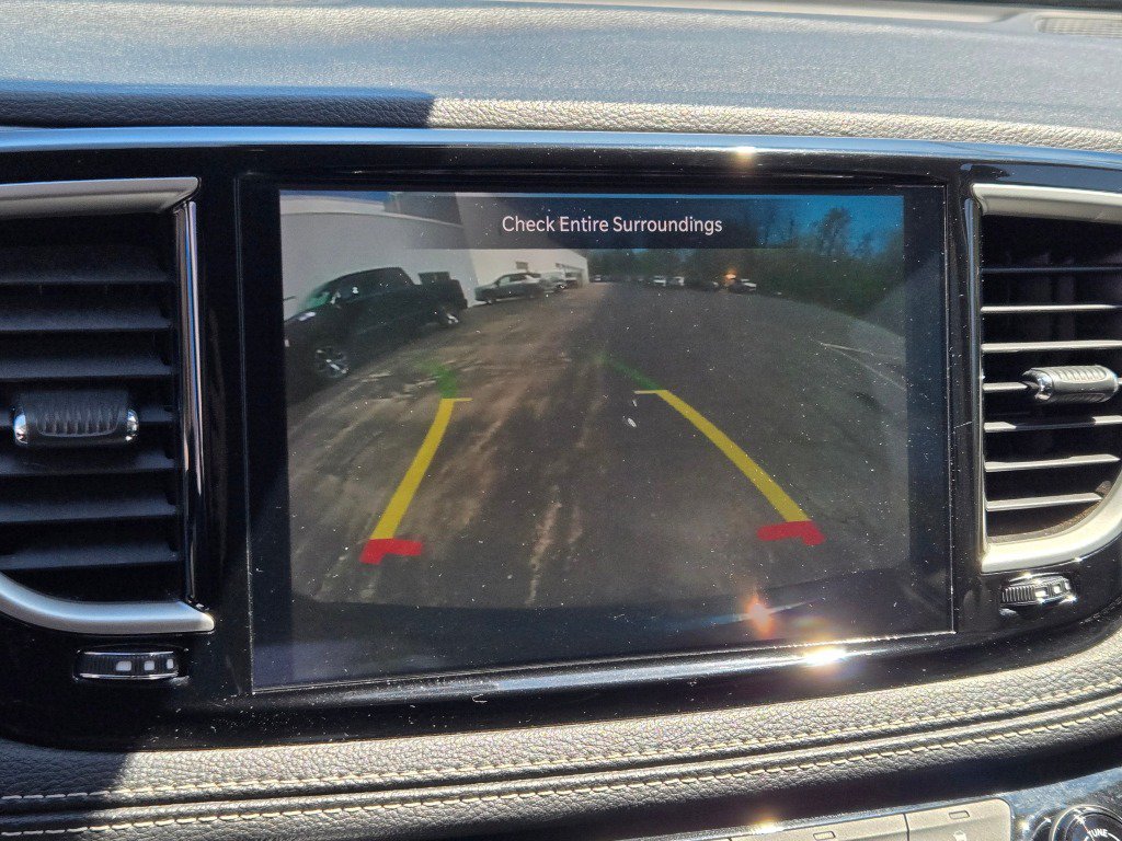 Used 2024 Chrysler Pacifica Limited FWD image 26