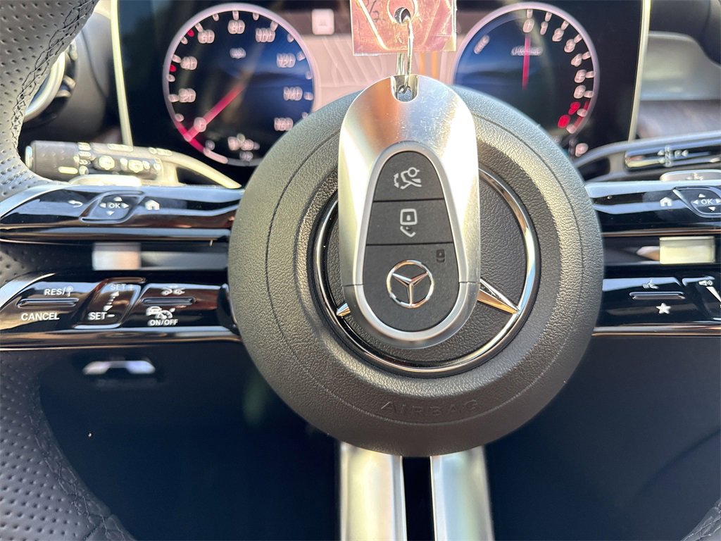 New 2025 Mercedes-Benz GLC 350e 4MATIC image 33